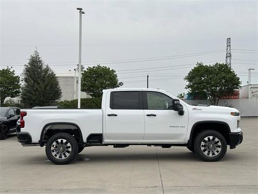 2025 Chevrolet Silverado 2500 Custom