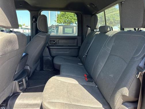 2024 RAM 2500 Tradesman Crew Cab 4x4 6'4' Box