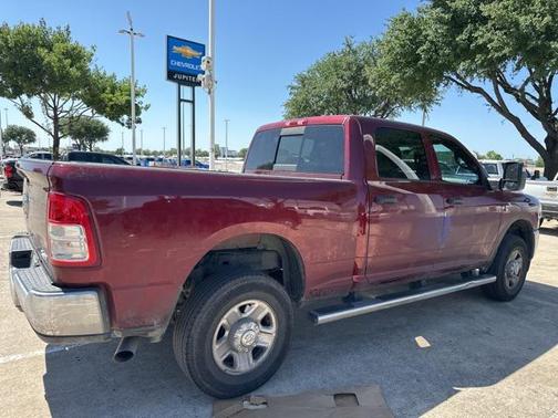 2024 RAM 2500 Tradesman Crew Cab 4x4 6'4' Box