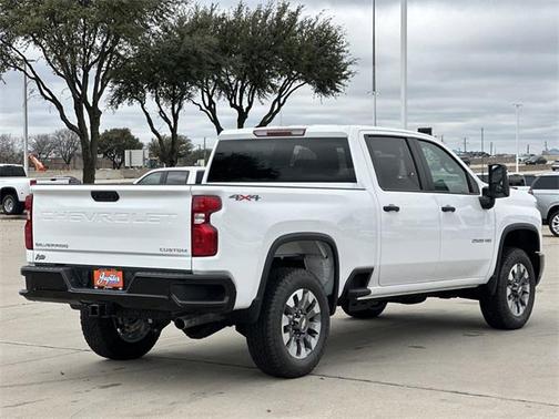 2025 Chevrolet Silverado 2500 Custom