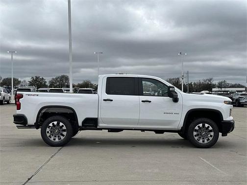 2025 Chevrolet Silverado 2500 Custom