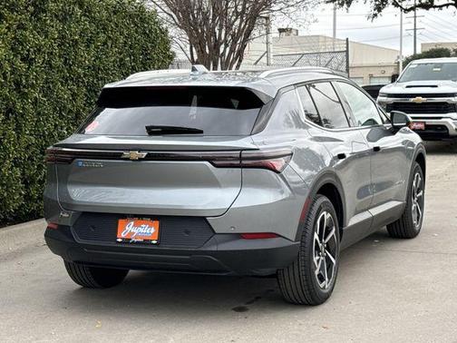 2026 Chevrolet Equinox EV LT 2