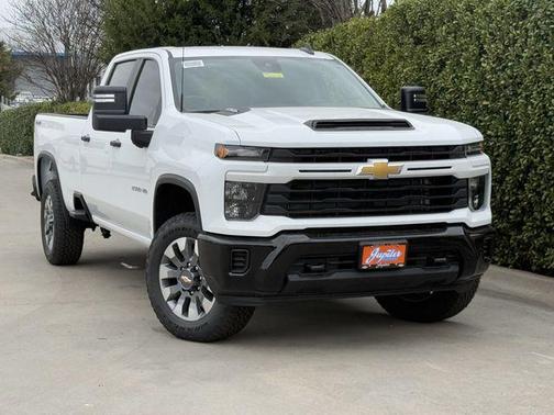 2026 Chevrolet Silverado 2500 Custom