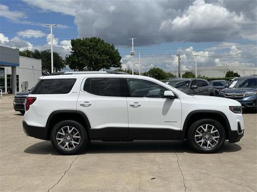 2023 GMC Acadia FWD SLT