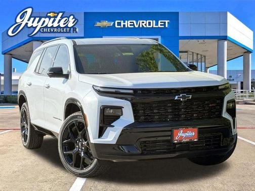 Polar White 2026 Chevrolet Traverse RS