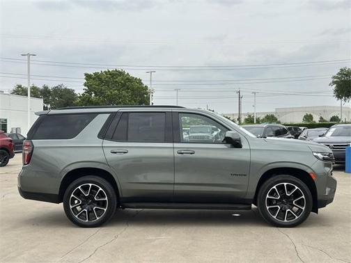2023 Chevrolet Tahoe 4WD RST