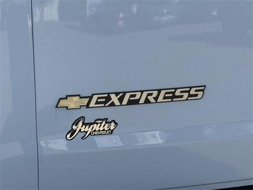 2025 Chevrolet Express 2500 Work Van