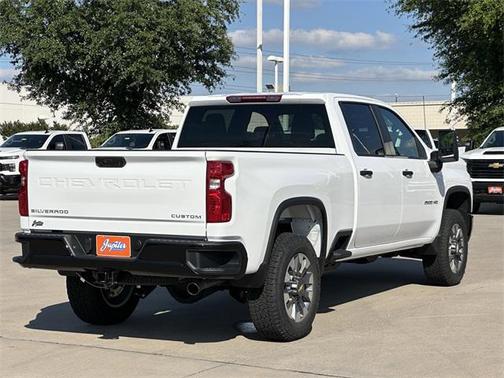 2025 Chevrolet Silverado 2500 Custom