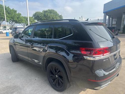 2023 Volkswagen Atlas 3.6L SE w/Technology