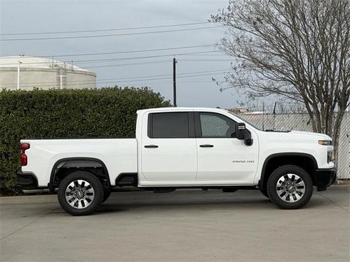 2026 Chevrolet Silverado 2500 Custom
