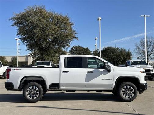 2025 Chevrolet Silverado 2500 Custom