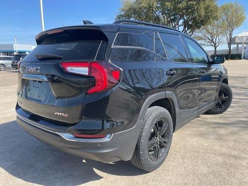 2023 GMC Terrain AT4