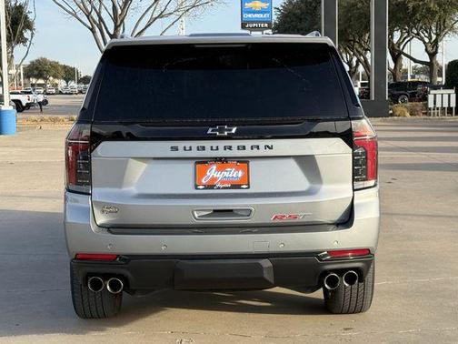 2025 Chevrolet Suburban RST