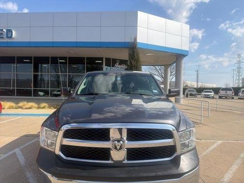 2018 RAM 1500 ST