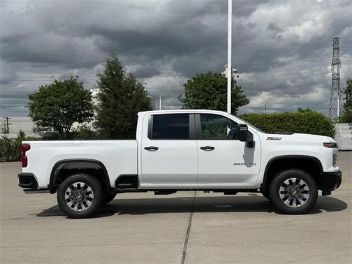 2025 Chevrolet Silverado 2500 Custom