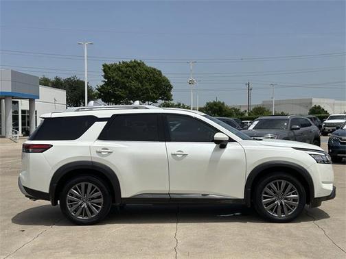 2024 Nissan Pathfinder SL FWD