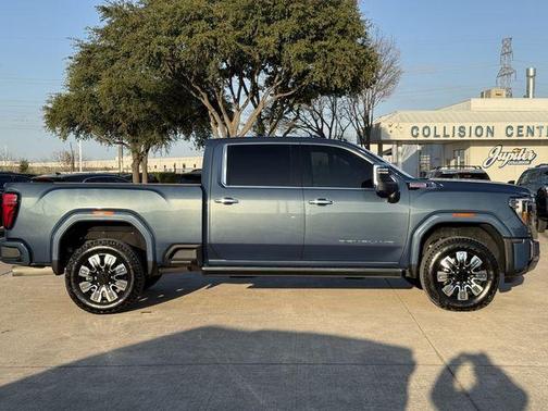 2025 GMC Sierra 2500 Denali