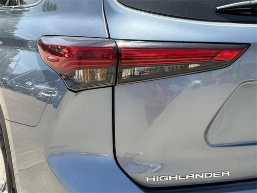 2023 Toyota Highlander Hybrid Limited