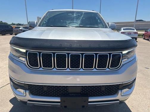 Silver Zynith 2022 Jeep Wagoneer Series III