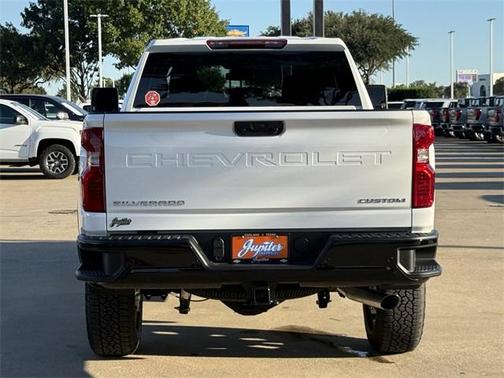 2026 Chevrolet Silverado 2500 Custom