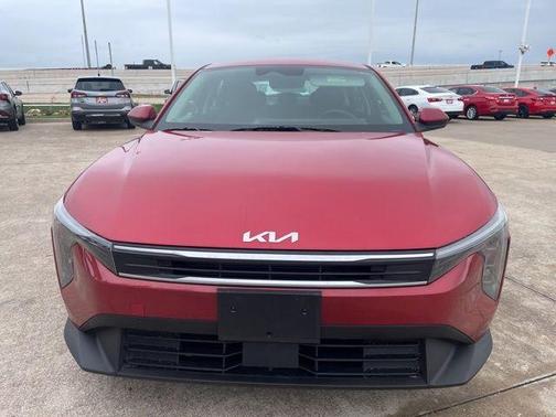 Currant Red 2025 Kia K4