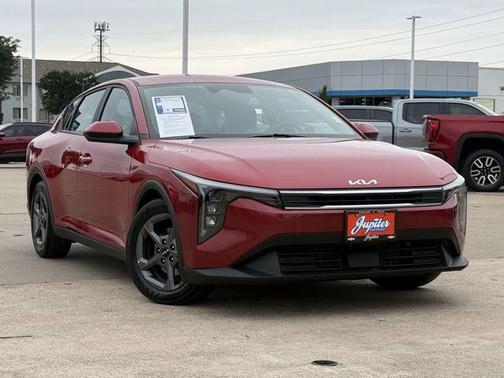 Currant Red 2025 Kia K4
