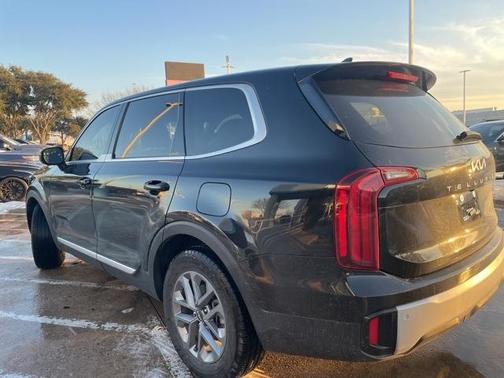 2024 Kia Telluride LX