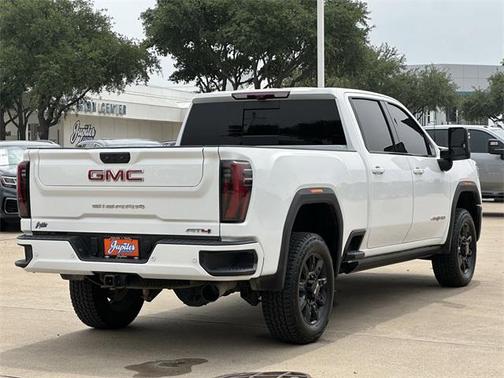 2024 GMC Sierra 2500 AT4
