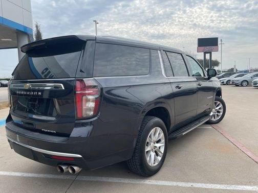 2023 Chevrolet Suburban Premier