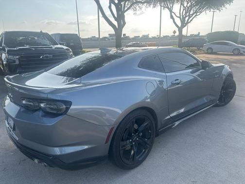 2022 Chevrolet Camaro RWD Coupe LT1