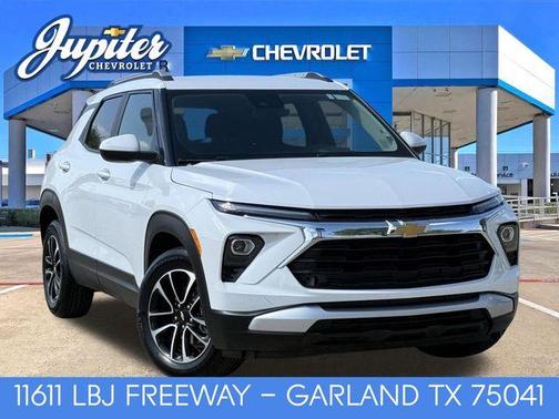 Summit White 2025 Chevrolet Trailblazer LT