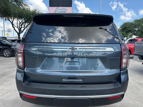 2021 Chevrolet Suburban LS