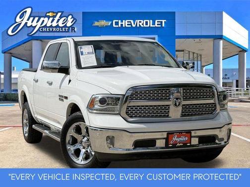 Bright White Clearcoat 2018 RAM 1500 Laramie