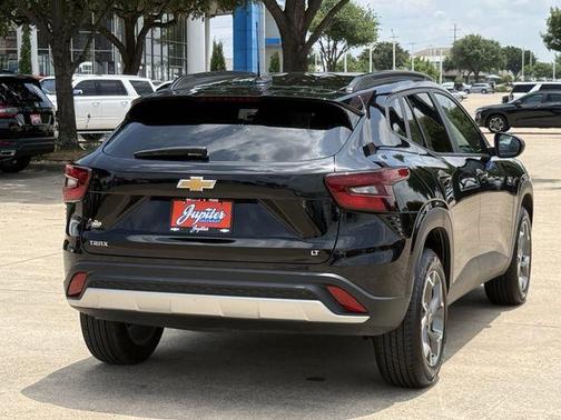 Black Metallic 2025 Chevrolet Trax LT