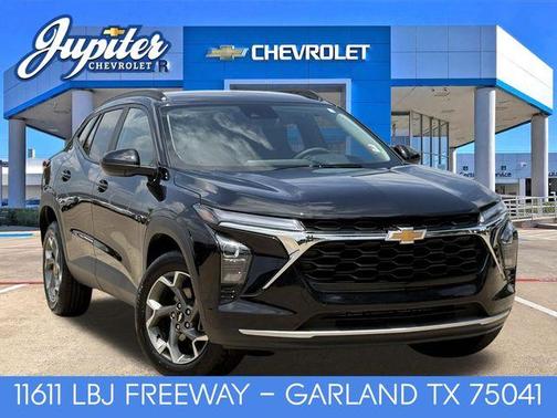 Black Metallic 2025 Chevrolet Trax LT
