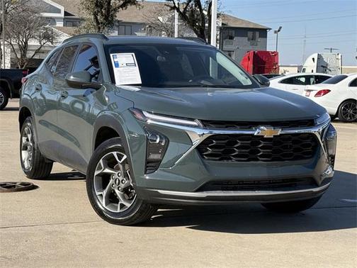 2025 Chevrolet Trax LT