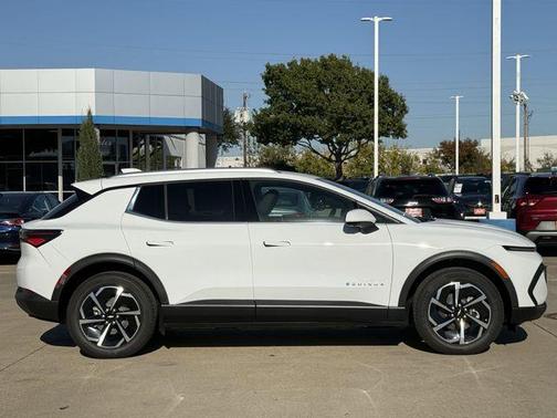 2026 Chevrolet Equinox EV LT 2