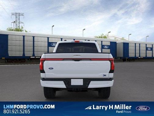 2025 Ford F-150 Lightning LARIAT