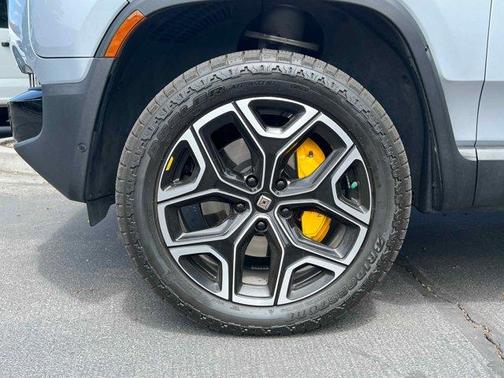 2022 Rivian R1T Adventure Package