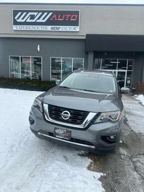 2019 Nissan Pathfinder SV