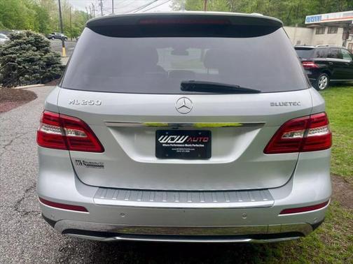 2015 Mercedes-Benz M-Class 4MATIC