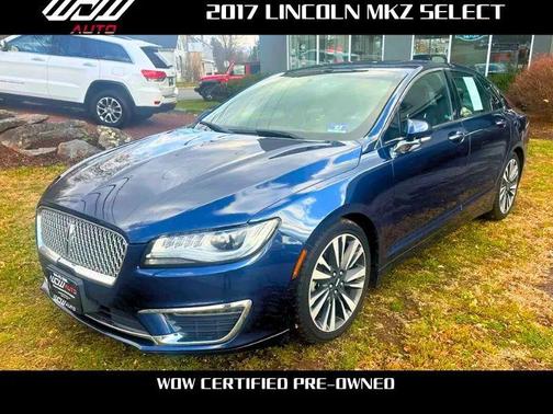 2017 Lincoln MKZ Base