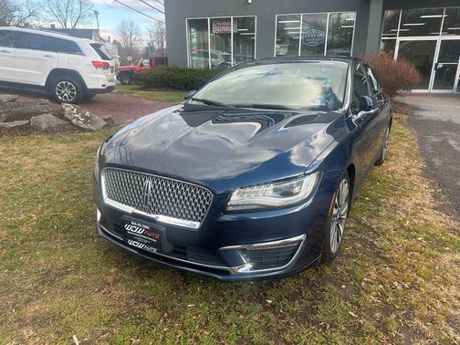 2017 Lincoln MKZ Base