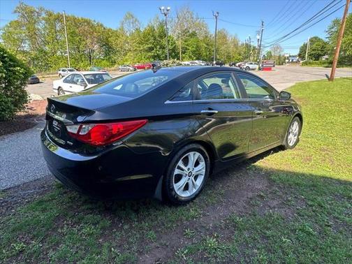 2011 Hyundai SONATA Limited
