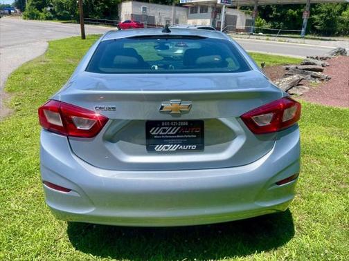2018 Chevrolet Cruze LS