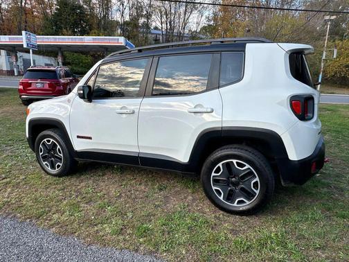 2015 Jeep Renegade Trailhawk
