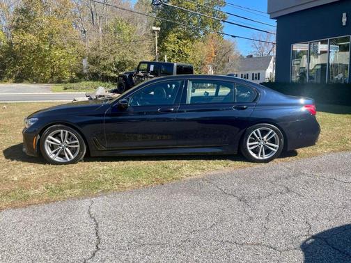2016 BMW 750 i xDrive