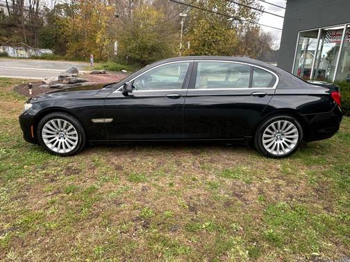 2011 BMW 750 Li xDrive
