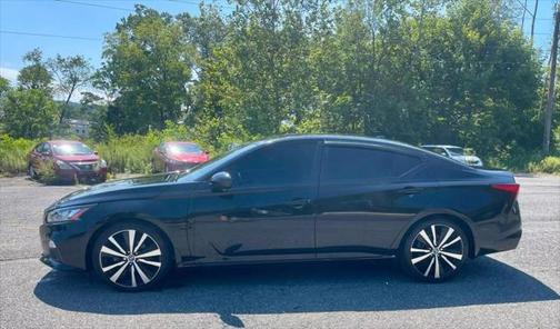 2020 Nissan Altima SR FWD