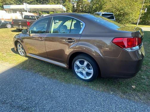 2011 Subaru Legacy Base